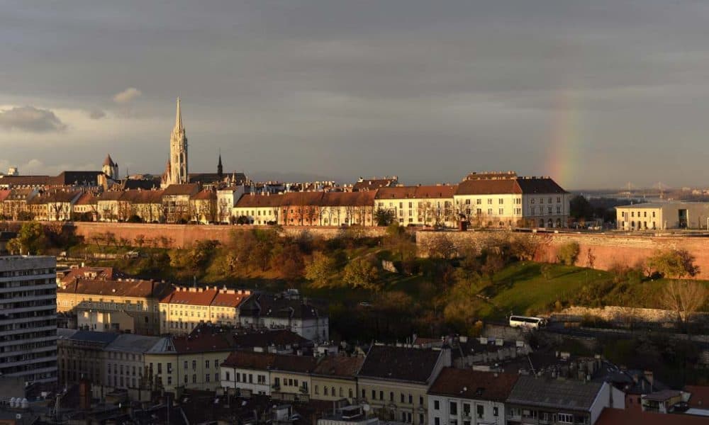 Szivárvány Budapest felett