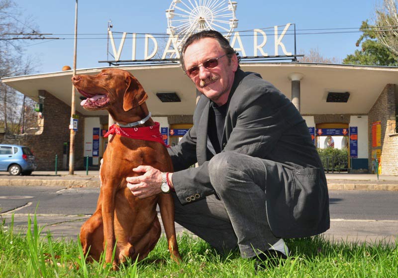 Szacsvay László: Benedek Miklósnak köszönhetem az életrajzi könyvem