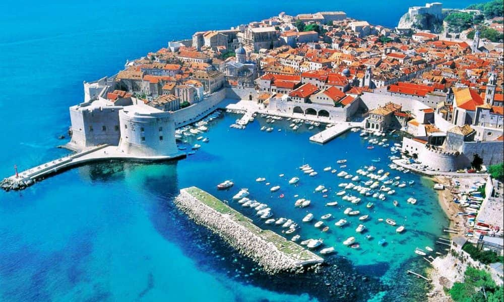 Drasztikus turistariasztó intézkedések Dubrovnikban