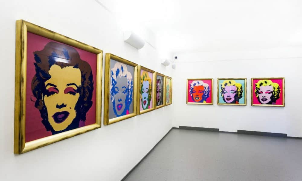 Andy Warhol Prágába csábít minket