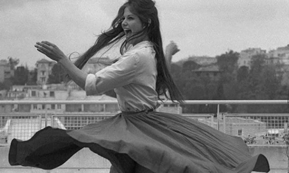 A fiatal Claudia Cardinale szoknyája repül az idei cannes-i plakáton