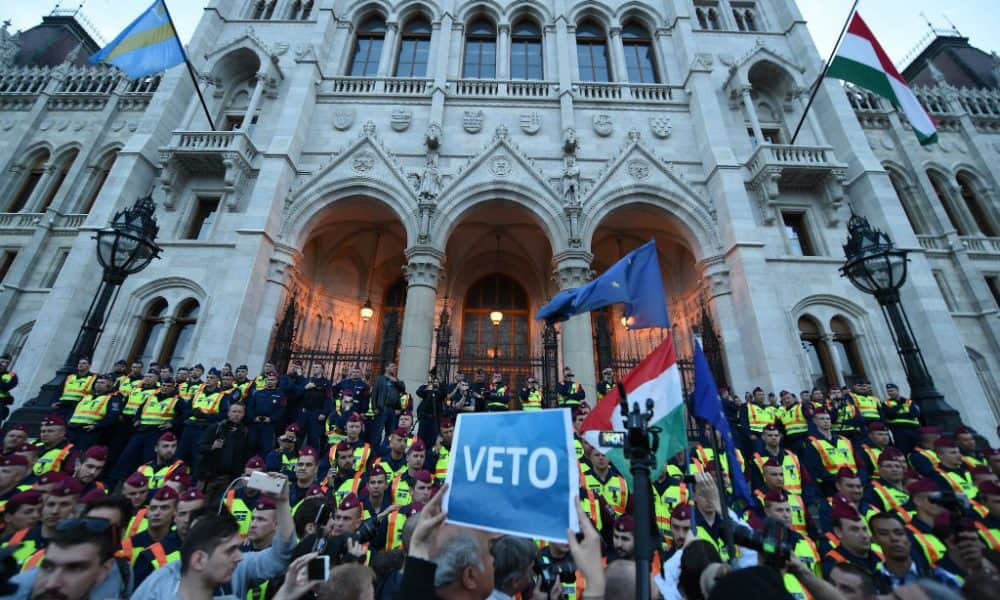 Az egész világ fölháborodott a CEU elleni törvénykezésen