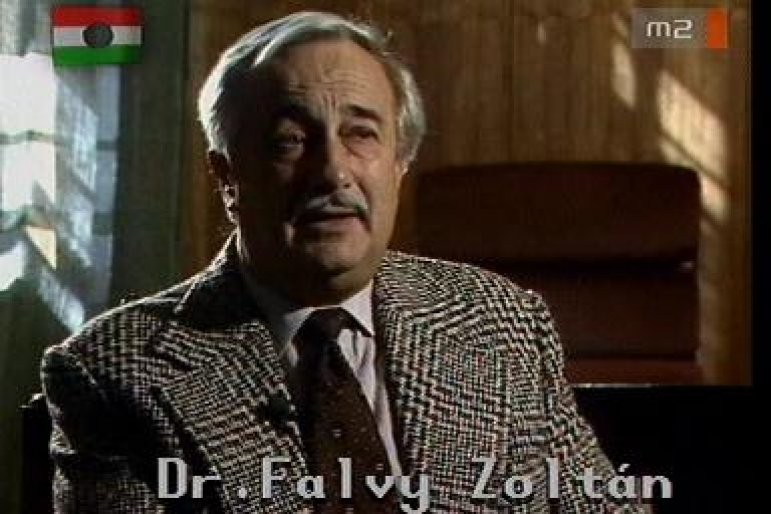 Elhunyt Falvy Zoltán