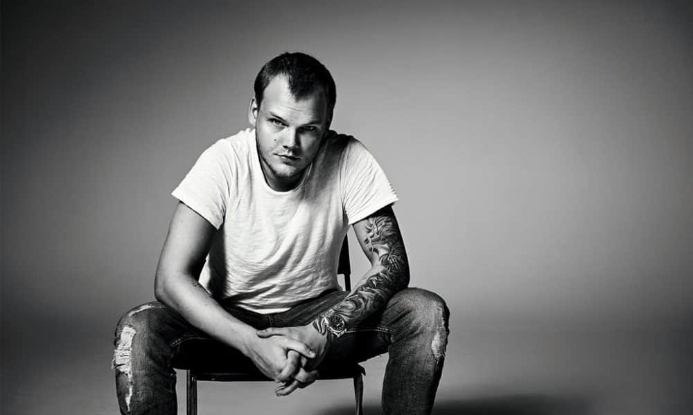 Két halottszemlén is keresték a gyanús körülményeket Avicii halála körül