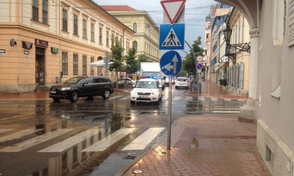 Gépfegyveres rendőri kísérettel, titokban érkeztek meg az aranykincsek Romániából