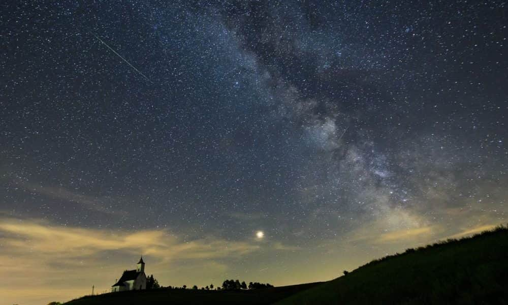 Jön a Perseidák meteorraj óránként 75-100 hullócsillaggal