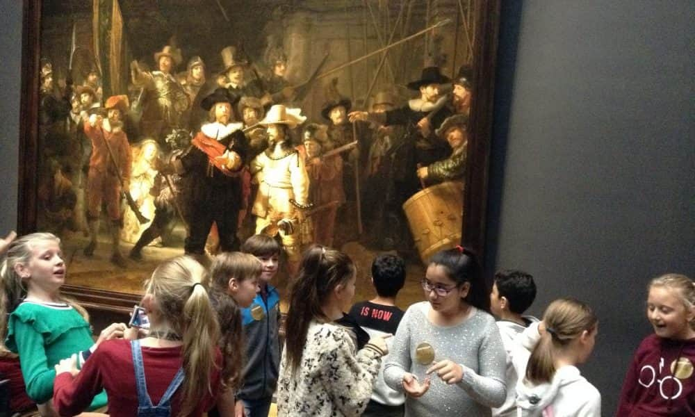 Rembrandt Éjjeli őrjárat című festménye nem éjjeli, csak a kép besötétedett