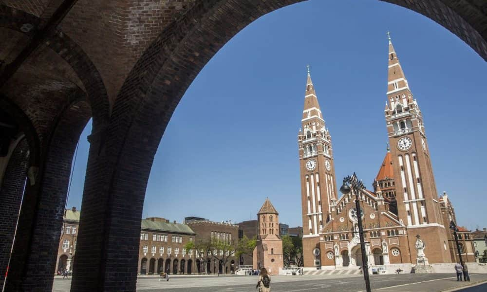 140 éve a szegedi nagyárvíznél Párizs segített, most Szeged fog a Notre Dame újjáépítésében