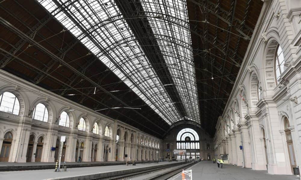 A nap fotója: Üres a keleti pályaudvar