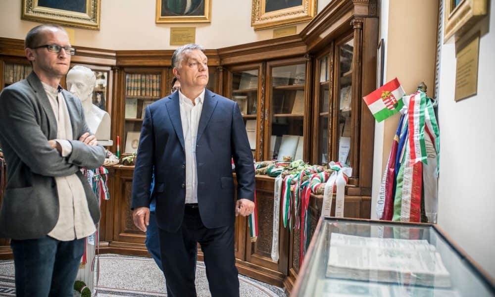 Orbán Viktor meglátogatta A Magyar Nyelv Múzeumát