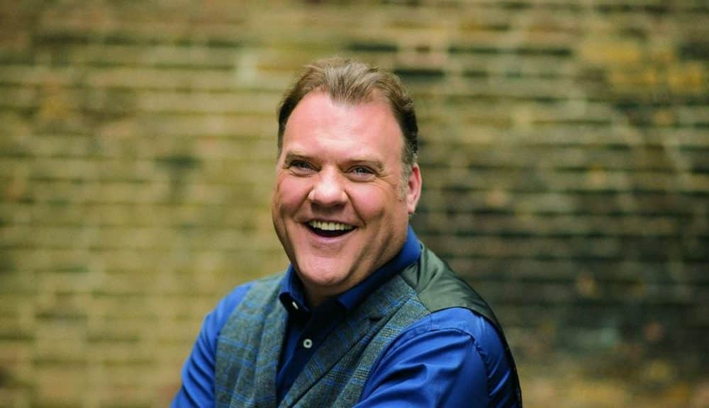 Bryn Terfel basszbariton rögbifelsővel és mézzel érkezik a budapesti koncertre