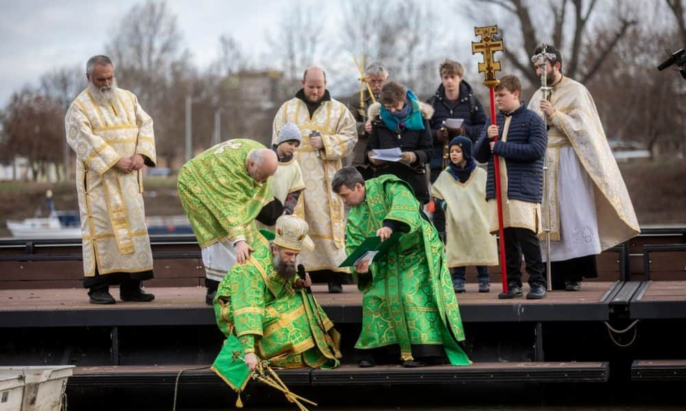 A nap fotója: Megszentelték a Tisza vizét