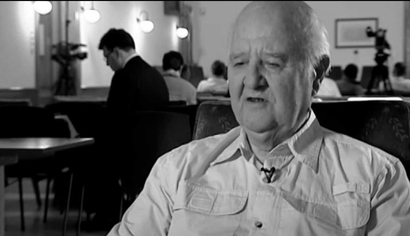 Elhunyt Diószegi István