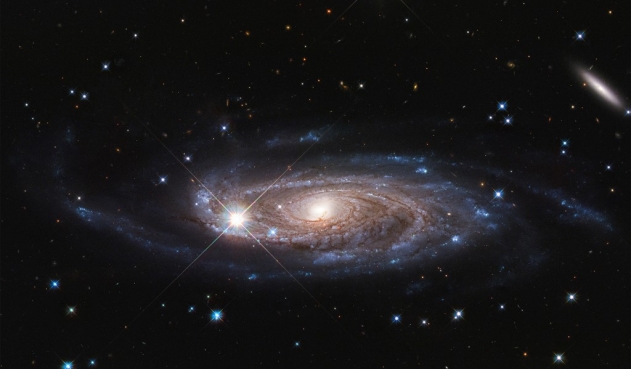 Először találtak kvazárhoz hasonlatos ultraibolya fényű galaxist