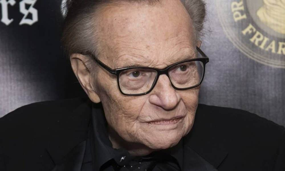 Elhunyt Larry King