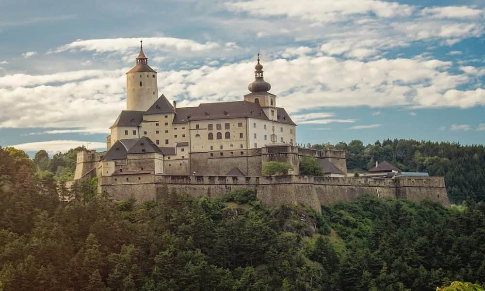 Az Esterházy Magánalapítvány a strasbourgi bíróságig is elmegy kincsei tulajdonjogaiért