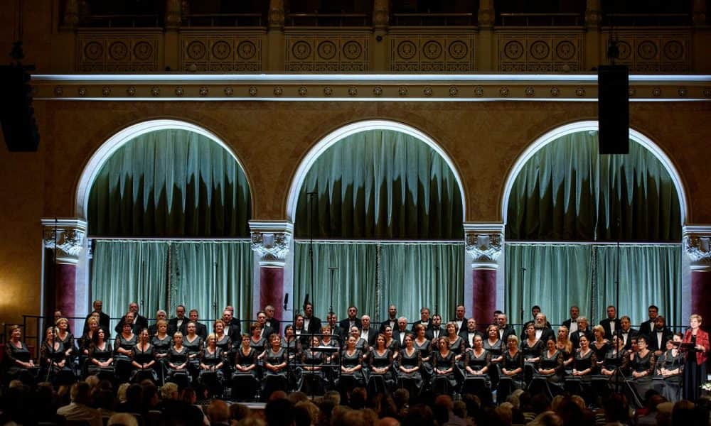 Május 6-án két élő közvetítés a Nemzeti Filharmonikusokkal