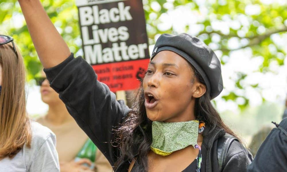 Fejbe lőtték a Black Lives Matter vezető aktivistáját Londonban