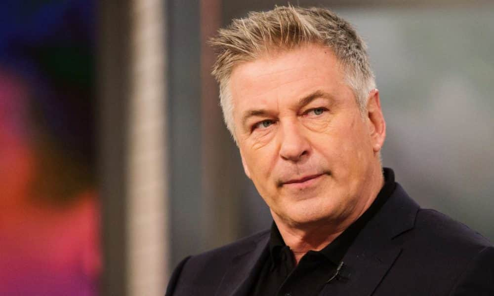 Alec Baldwin véletlenül agyonlőtte az operatőrt egy forgatáson