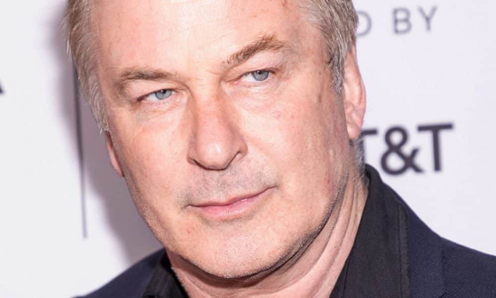 Alec Baldwin megtörte a csendet az operatőr lelövéséről