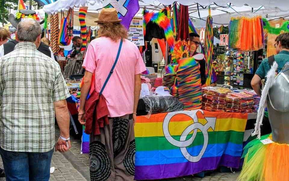 Transznemű nő vetkőzését diszkriminálták