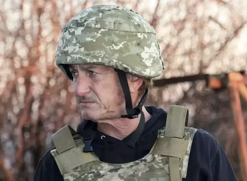 Sean Penn újra találkozott Zelenszkijjel Kievben