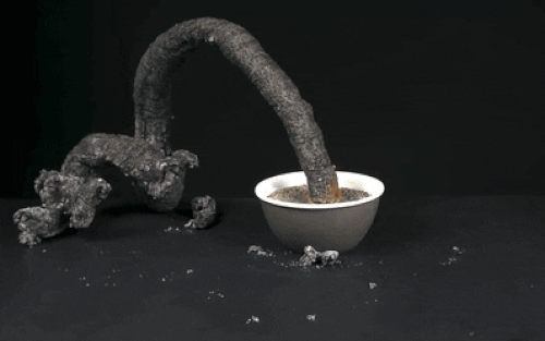 cukros-szódabikarbónás kígyó