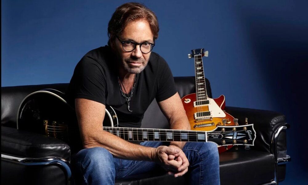 Al Di Meola a legütősebb hangzású gitárját szólaltatja meg Budapesten