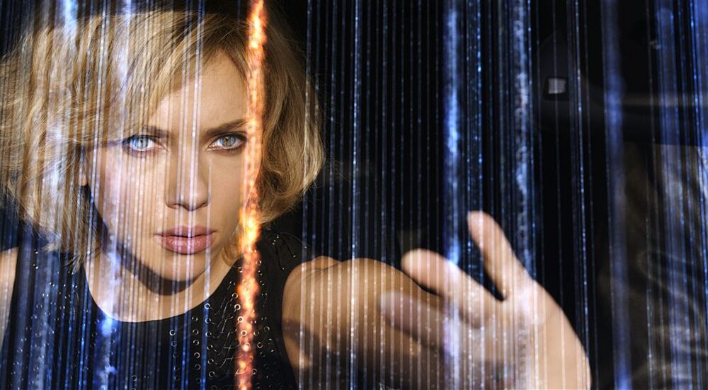 Scarlett Johansson és Morgan Freeman Luc Besson filmjében – ma