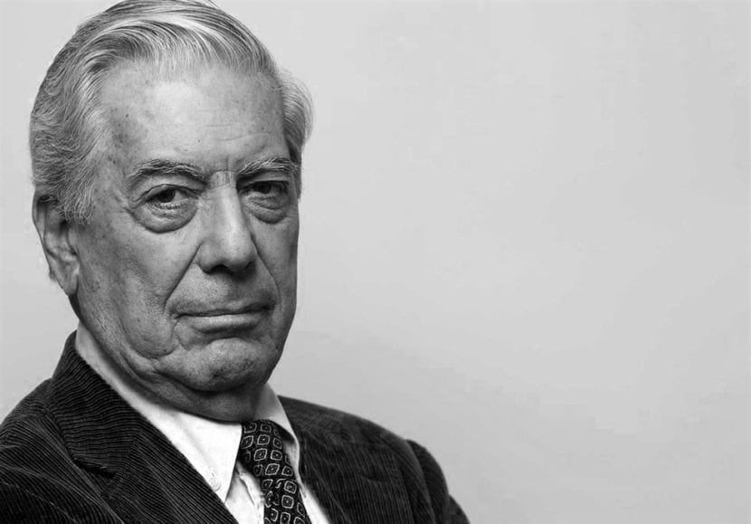 Elhunyt a Nobel-díjas író, Mario Vargas Llosa
