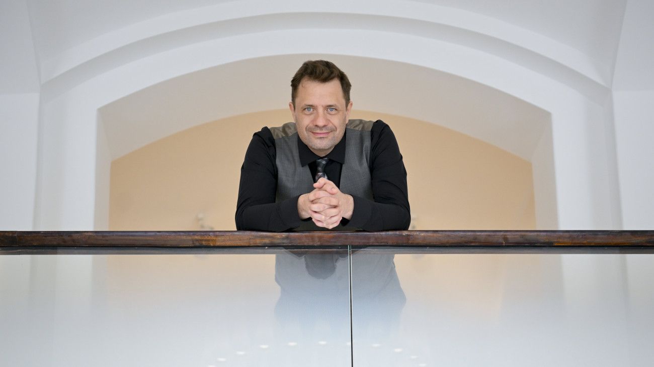 2 év után váratlanul távozik a debreceni Csokonai Nemzeti Színház igazgatója