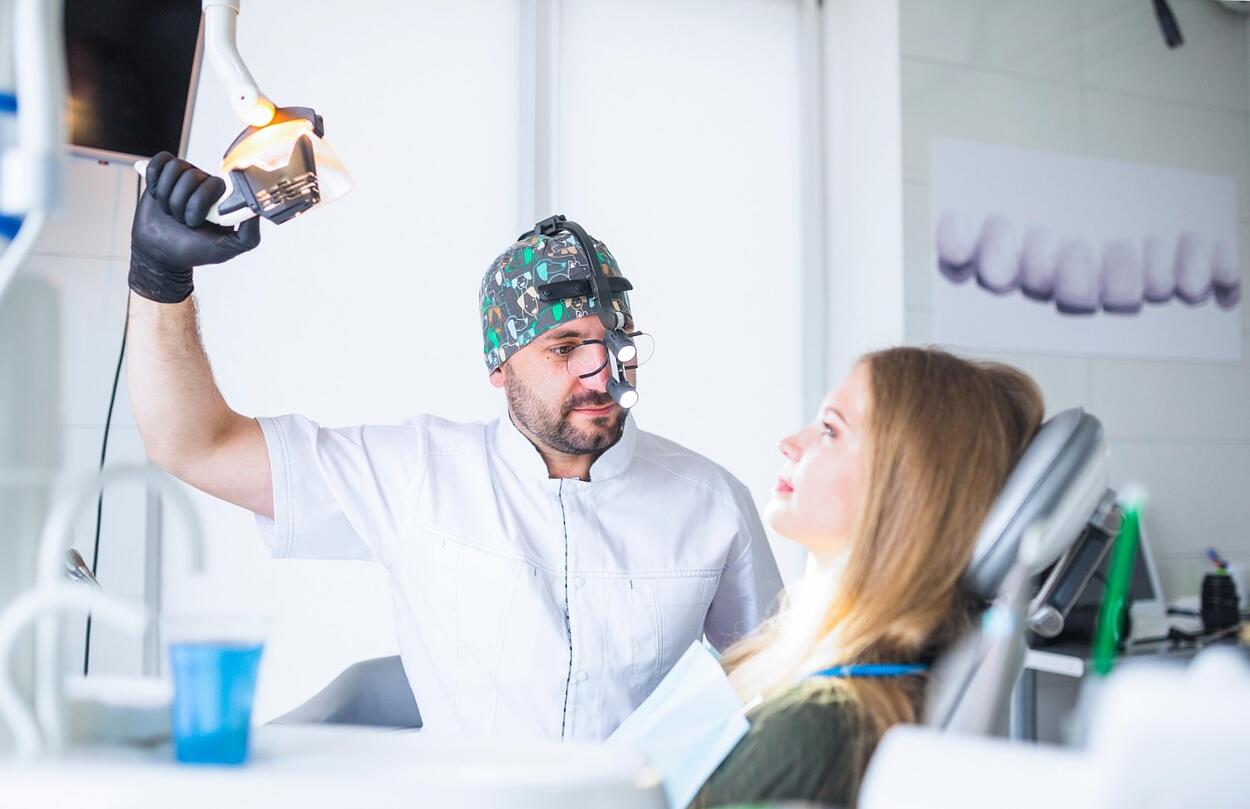 Az esztétikai fogászat szerepe a modern önkifejezésben