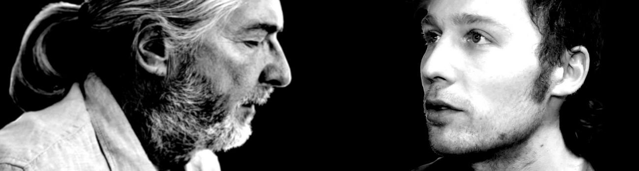 Víg Mihály és Cseh Tamás fia, Cseh András közösen lépnek színpadra a bakonybéli emlékesten