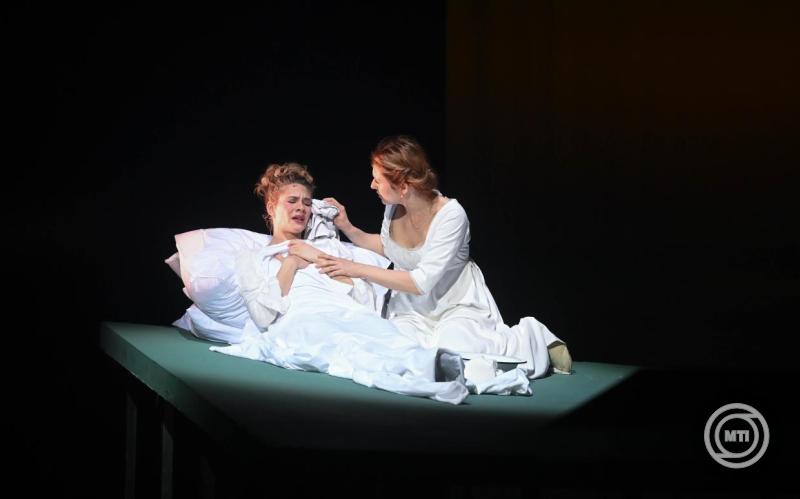 Ezt a 14 előadást láthatod az eSzínház Fesztivál műsorán