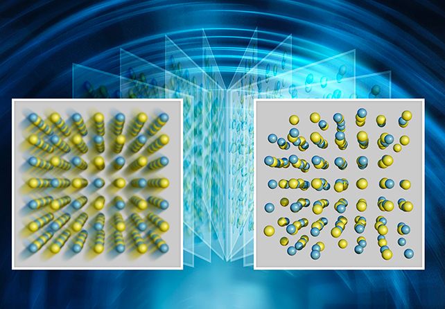 Az egy billiomod másodperces kamera mozgás közben örökíti meg a káoszt