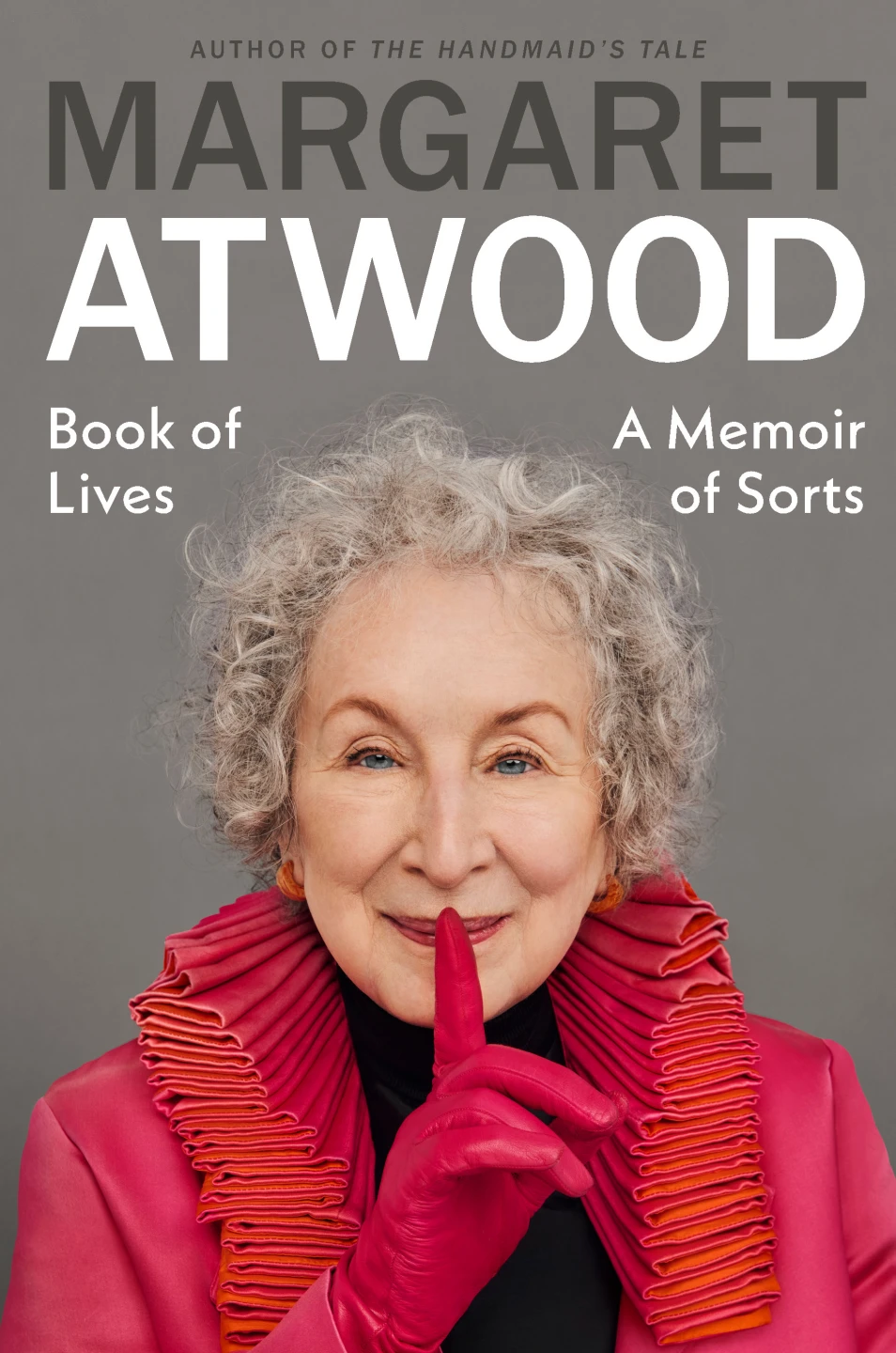 Margaret Atwood titkokat fed fel és rejt el új könyvében