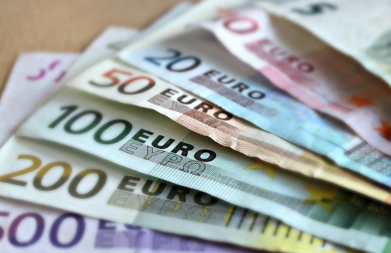 Anyagi biztonság vagy korlátozott élet?