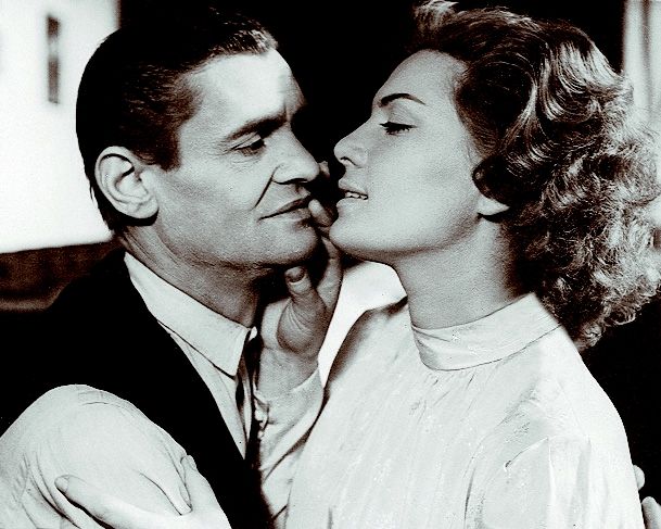 Ingyenesen látható 130 magyar film Vízkeresztig