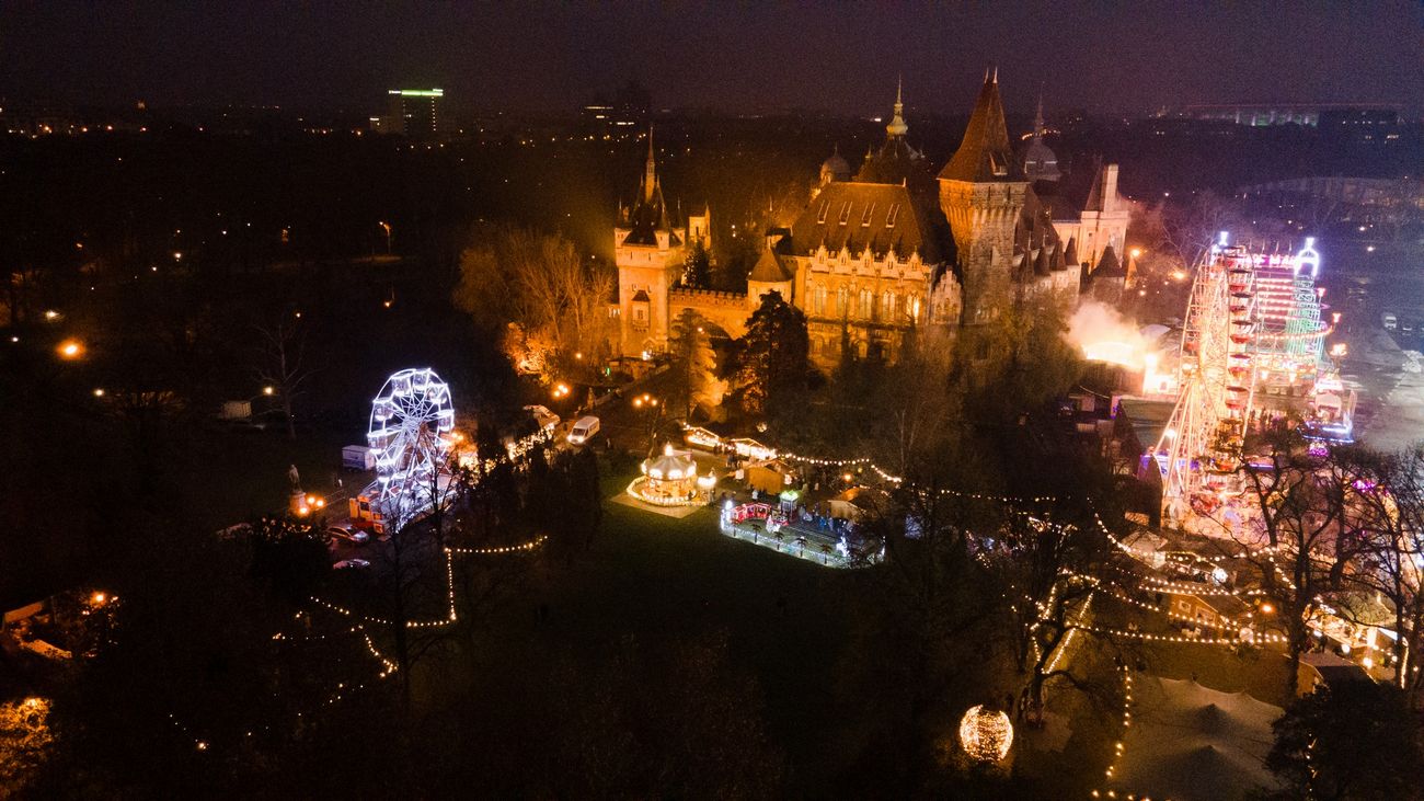 Ingyenes mozi nyílik pénteken