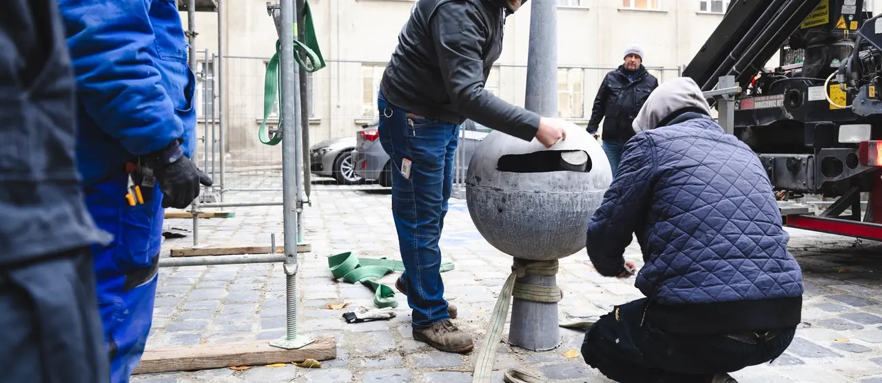 Időkapszulát találtak a Városháza kupolájában