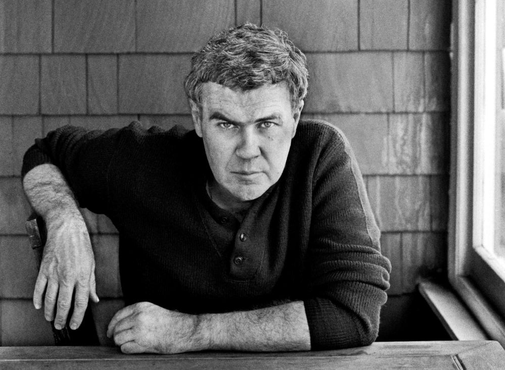 Raymond Carver húsba égett gyerekkori pillanatai