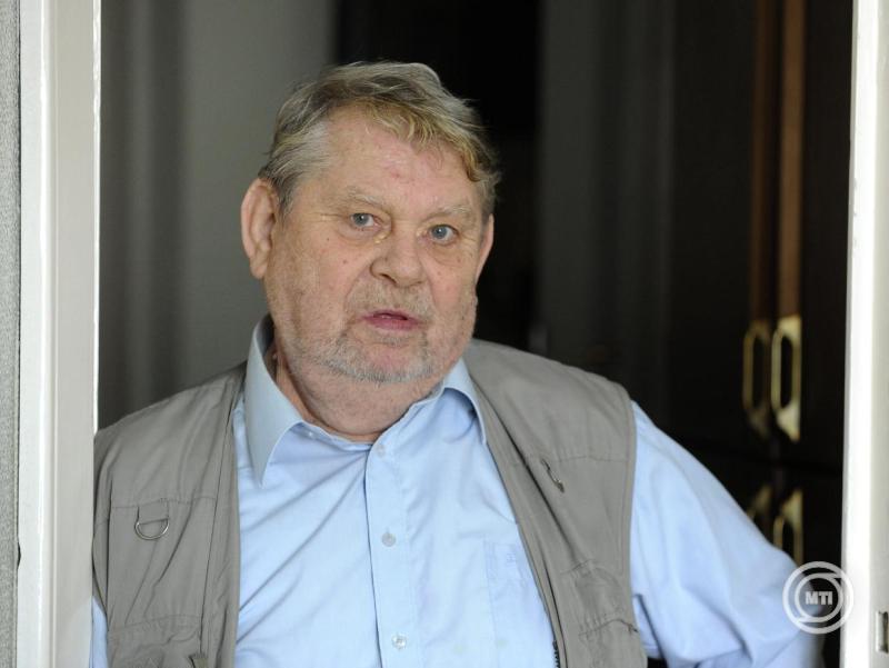 Kiss Benedek költő január 2-án hunyt el